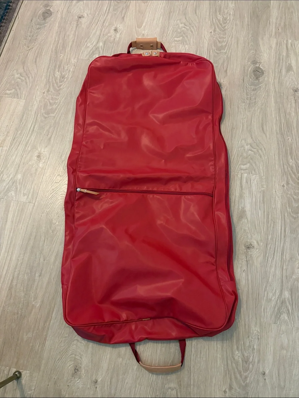 Jon Hart Design Red Garment Bag with Tan Accents